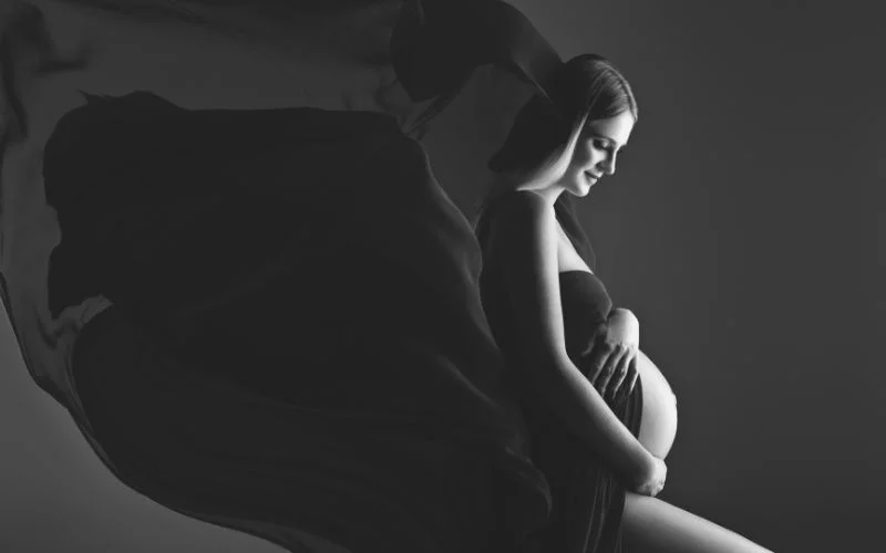 baby bump black and white photography