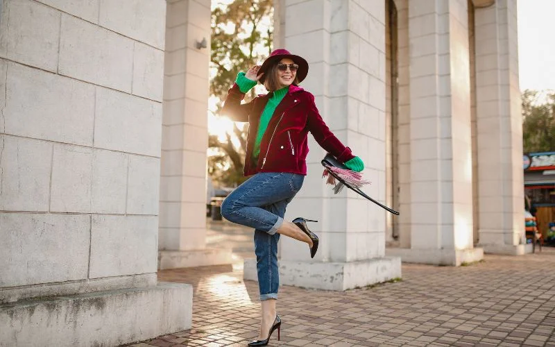 best hand poses for photos