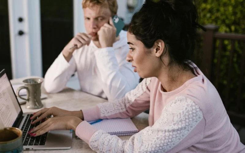 benefits of learning online