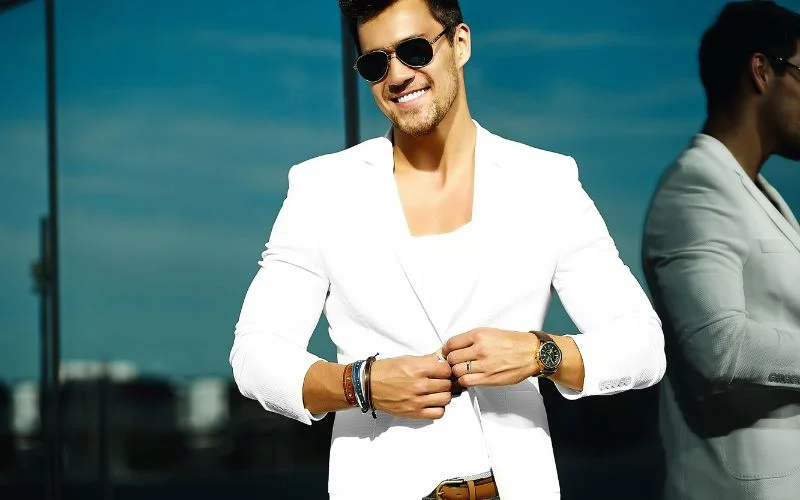 hand poses for pictures for handsome hunks