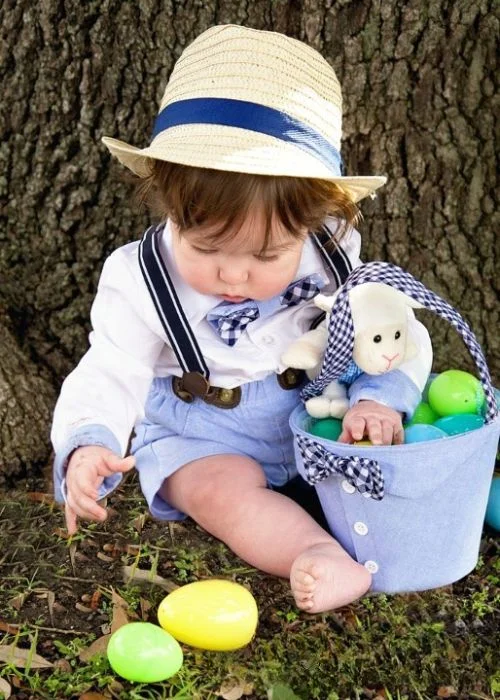 egg hunt explorer baby, first easter photo ideas, 4 month old easter picture ideas, 5 month old easter pictures
