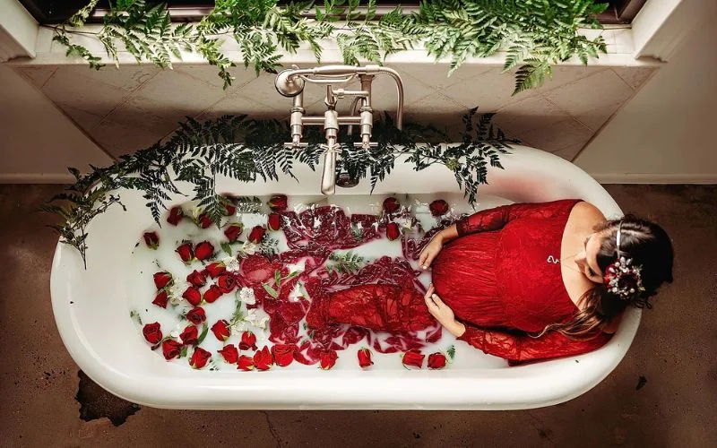 use romantic red roses for ethereal effect