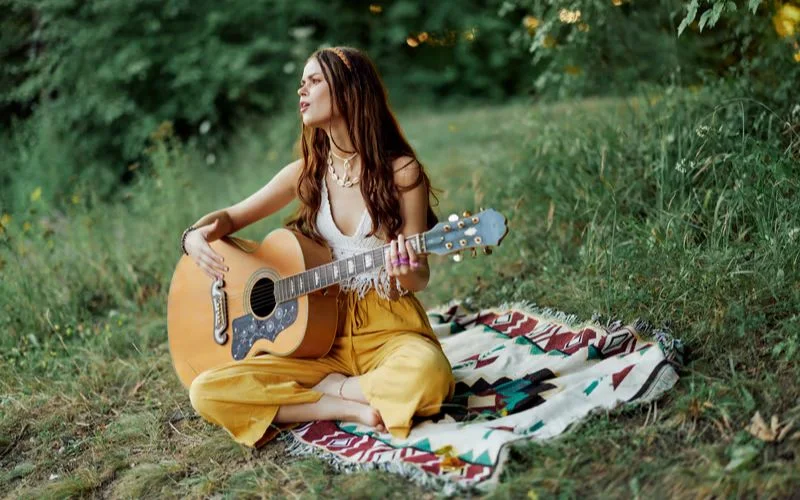 Music Festival 21st birthday photoshoot ideas, 21st birthday photo idea, 21st birthday photoshoot outfit ideas, 21st birthday photoshoot themes, 21st birthday pic ideas, 21st birthday shoot idea, 21st birthday ideas photoshoot, photoshoot for 21st birthday