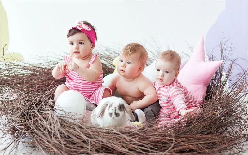 easter photo with a real bunny, real bunny easter pictures, baby with easter bunny