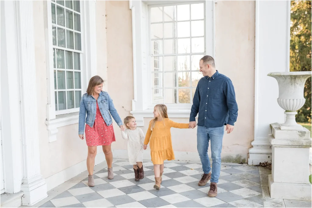 Historic Estates and Mansions family spring photos, family photoshoot spring