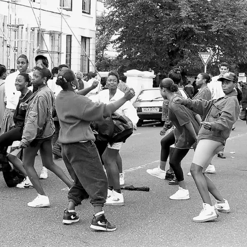 Black photographers, Black photography pioneers, Black artists in photography