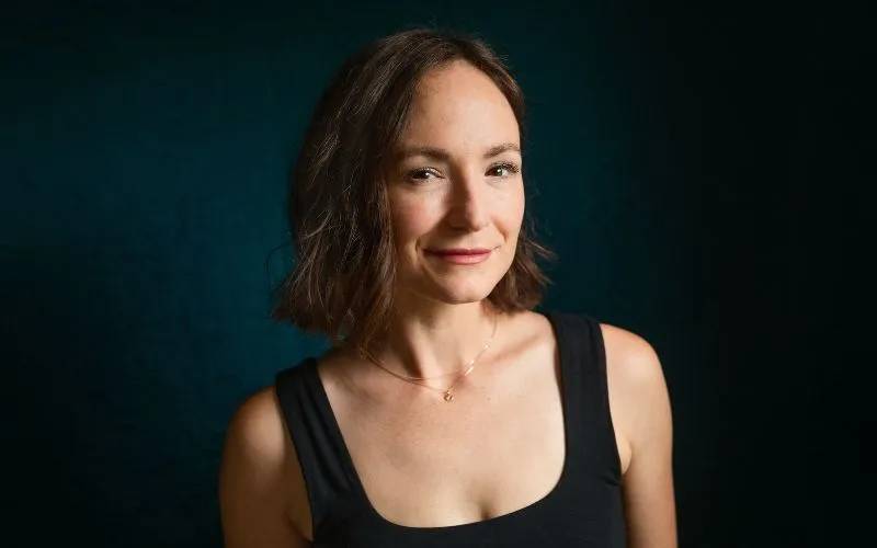 ally quinlan portrait photograph