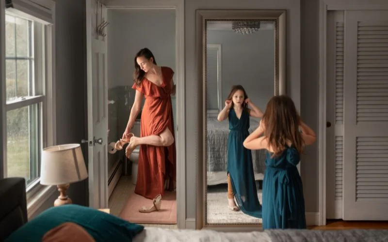 candid photo clicked by creative portrait photographer ally quinlan