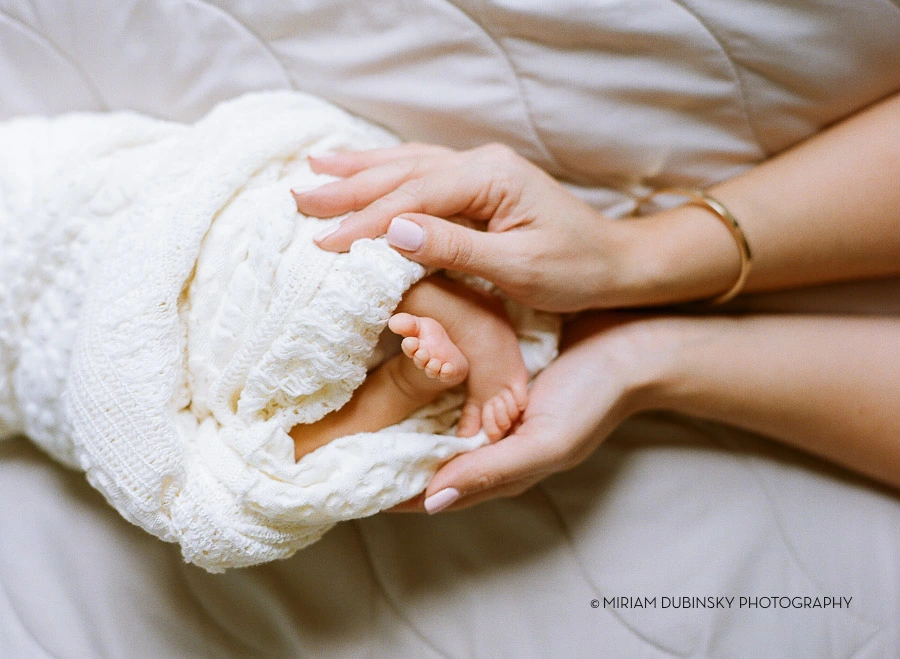 mom and child images, motherhood, newborn, infant, photography tips