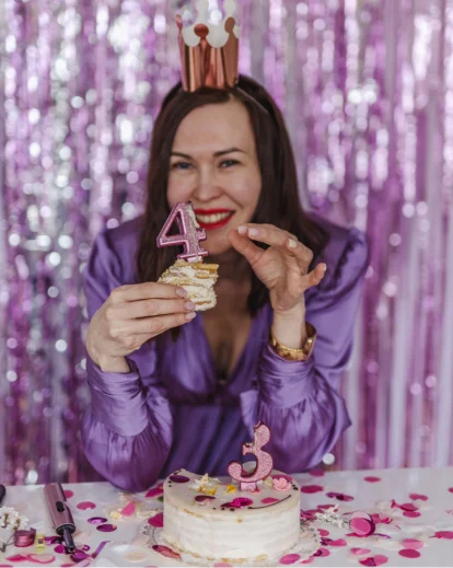 Themed 30th birthday photoshoot ideas