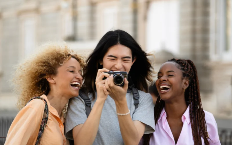 try using a different word while clicking pictures