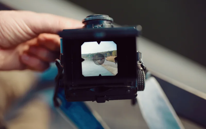 difference between mirrorless and dslr