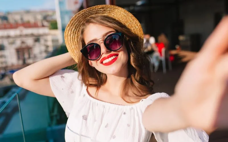 how can i be more photogenic, how to be more photogenic female, how to be more photogenic in pictures